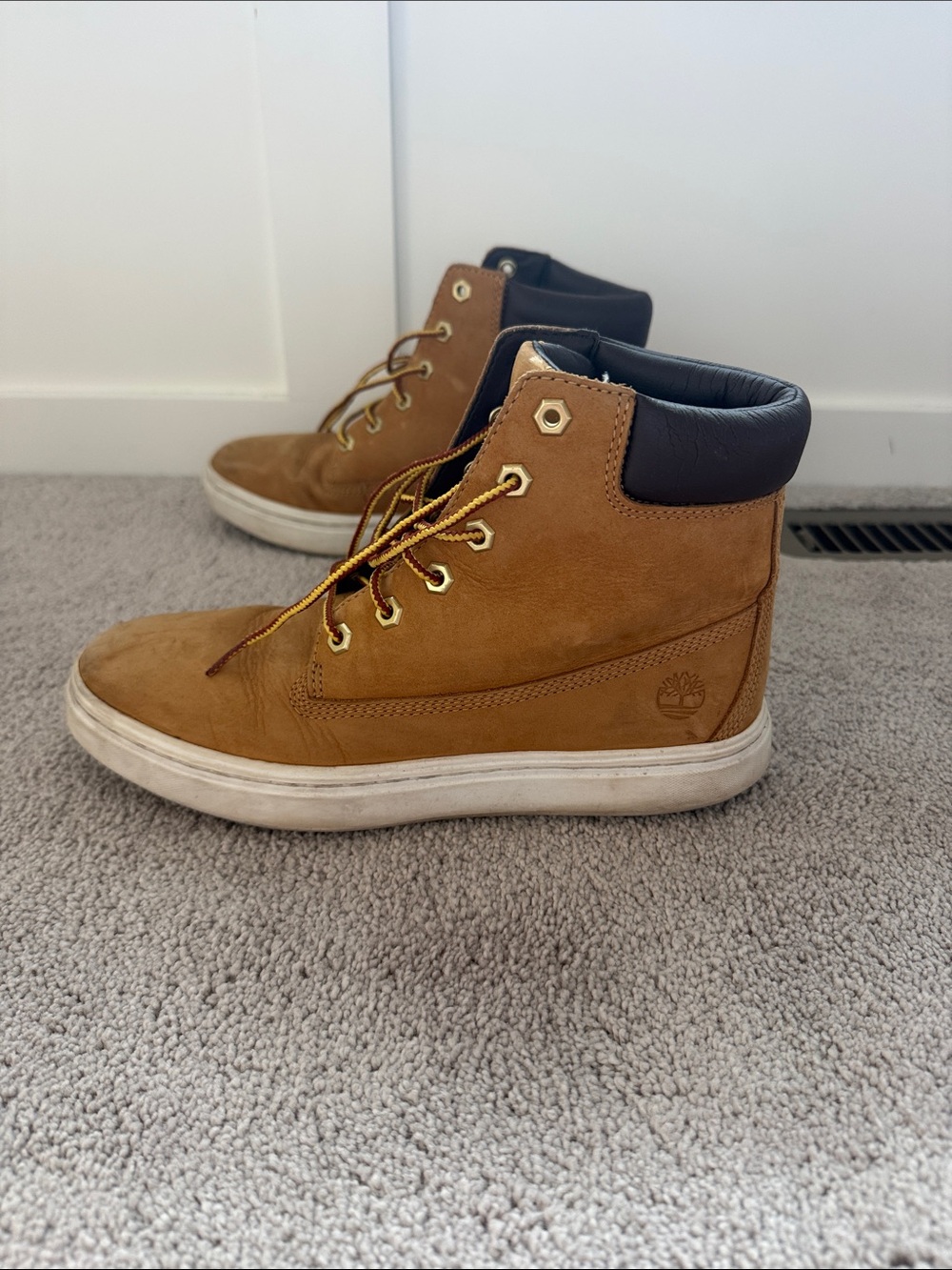 Timberland Tan Suede High-Top Ankle Boots with Black Collar